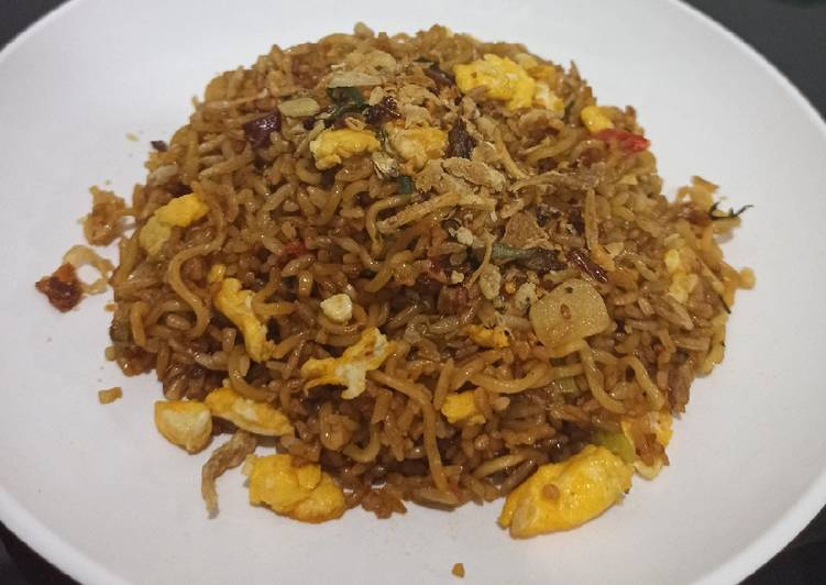 Detail Gambar Nasi Goreng Mawut Nomer 20