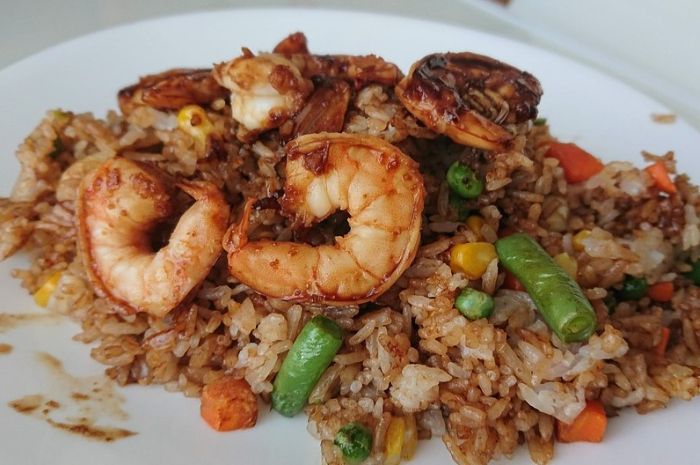 Detail Gambar Nasi Goreng Seafood Nomer 31