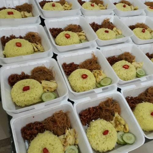 Detail Gambar Nasi Kotak Kuning Nomer 25