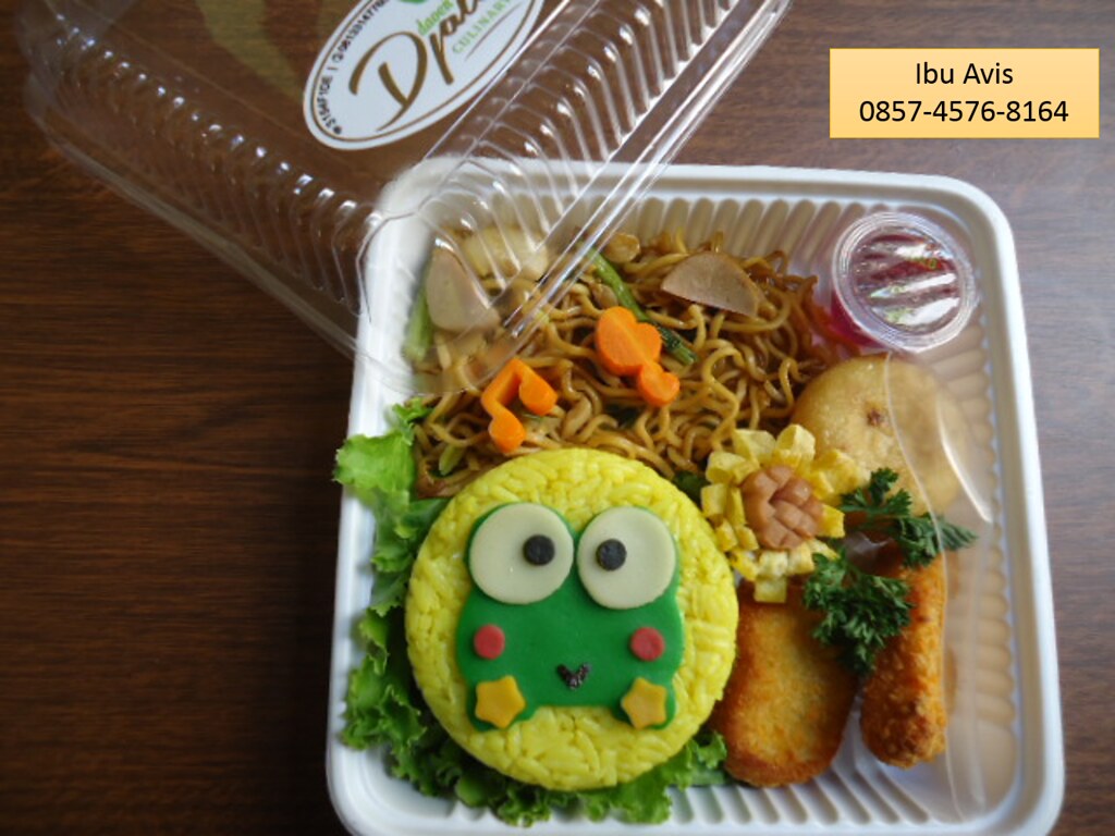 Detail Gambar Nasi Kuning Bento Nomer 36