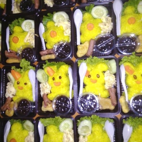 Detail Gambar Nasi Kuning Bento Nomer 43