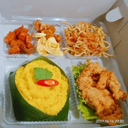 Gambar Nasi Kuning Kotak - KibrisPDR