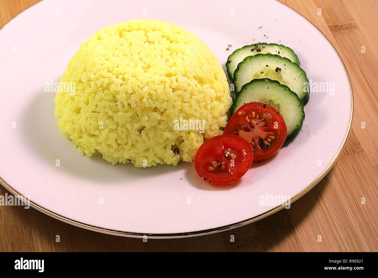 Detail Gambar Nasi Kuning Png Nomer 44