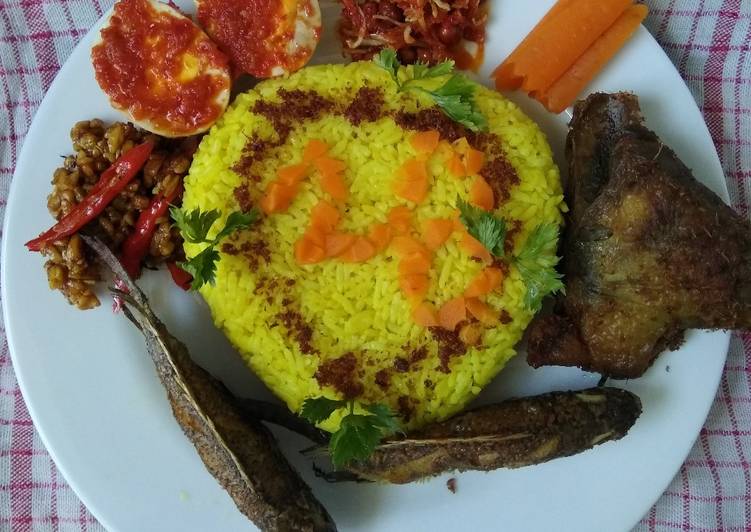 Detail Gambar Nasi Kuning Ulang Tahun Nomer 35