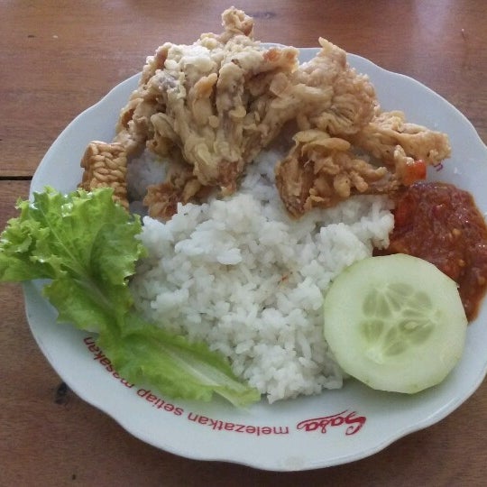 Detail Gambar Nasi Lalapan Nomer 10