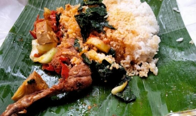 Detail Gambar Nasi Padang Bungkus Nomer 8