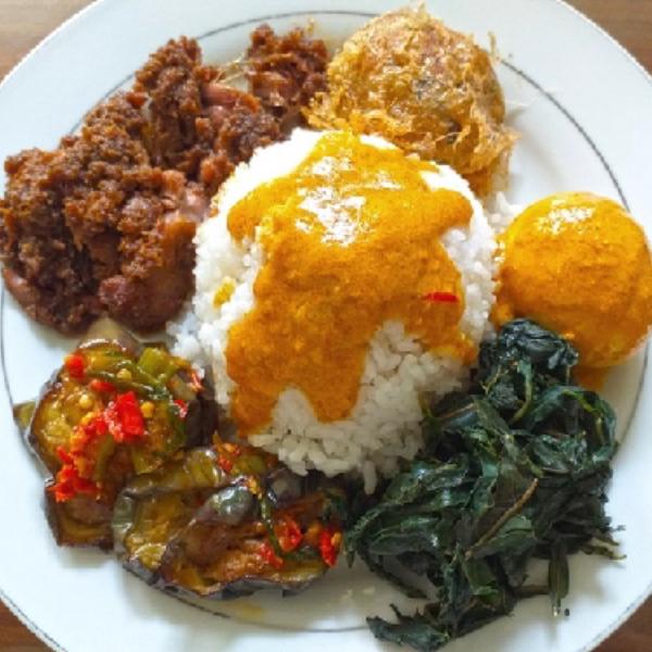 Detail Gambar Nasi Padang Komplit Nomer 12