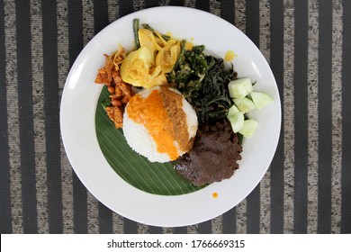 Detail Gambar Nasi Padang Rendang Nomer 24