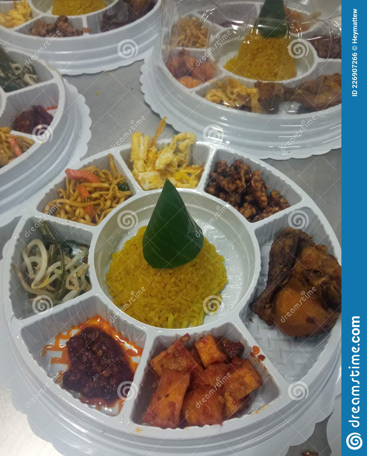 Detail Gambar Nasi Tumpeng Mini Nomer 46