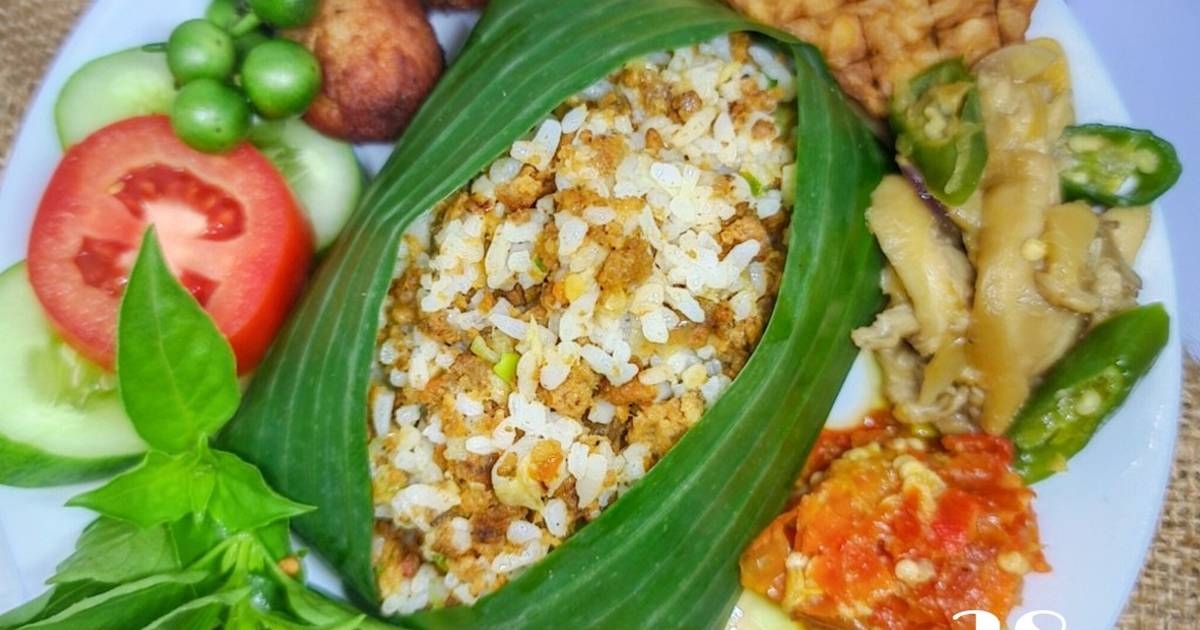 Detail Gambar Nasi Tutug Oncom Komplit Nomer 2