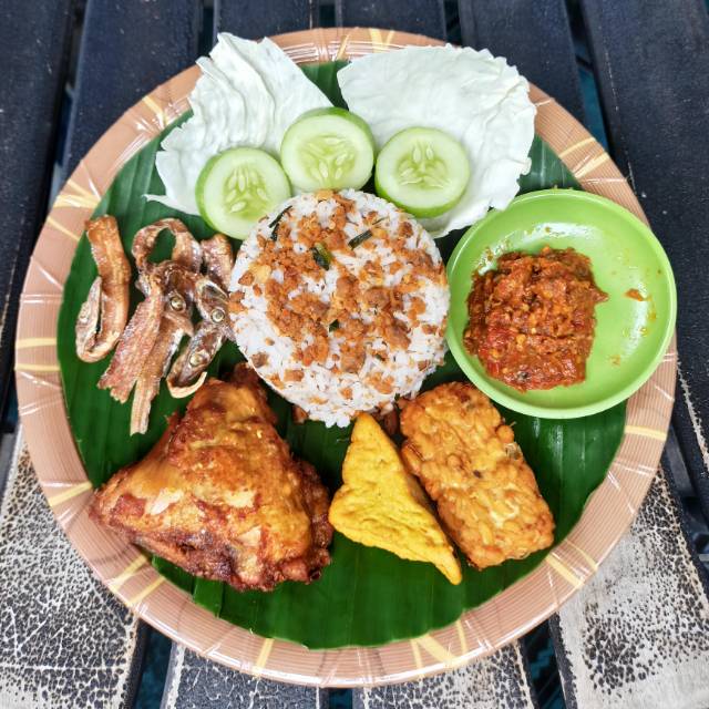 Detail Gambar Nasi Tutug Oncom Komplit Nomer 17