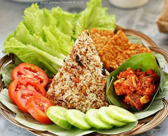 Detail Gambar Nasi Tutug Oncom Komplit Nomer 18