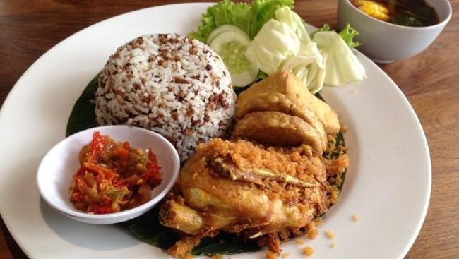 Detail Gambar Nasi Tutug Oncom Komplit Nomer 22
