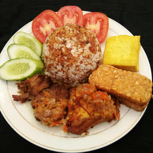 Detail Gambar Nasi Tutug Oncom Komplit Nomer 23