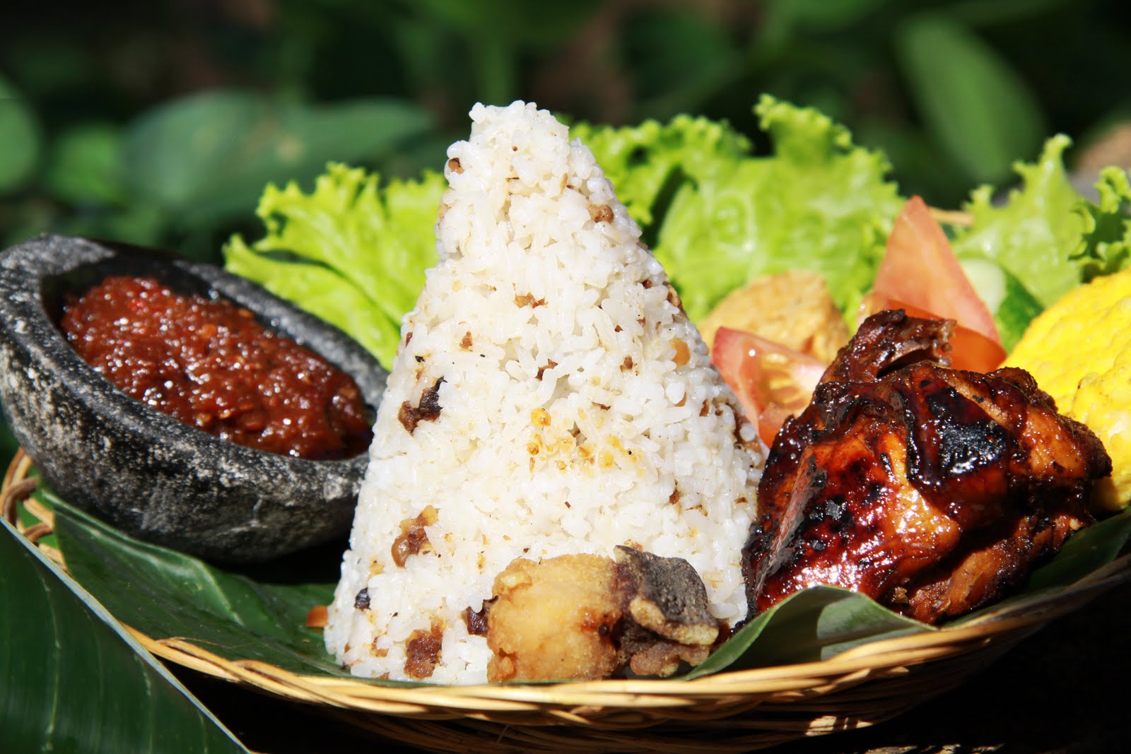 Detail Gambar Nasi Tutug Oncom Komplit Nomer 53