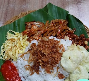 Detail Gambar Nasi Uduk Bungkus Nomer 34