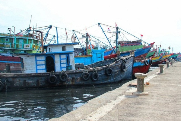 Detail Gambar Nelayan Di Laut Nomer 25