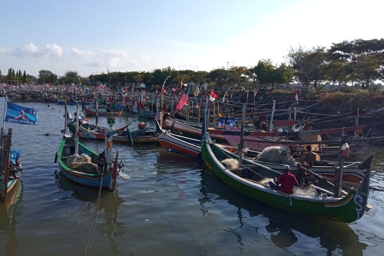 Detail Gambar Nelayan Di Laut Nomer 50