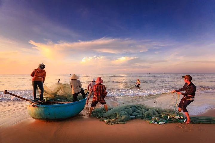 Detail Gambar Nelayan Menangkap Ikan Nomer 12