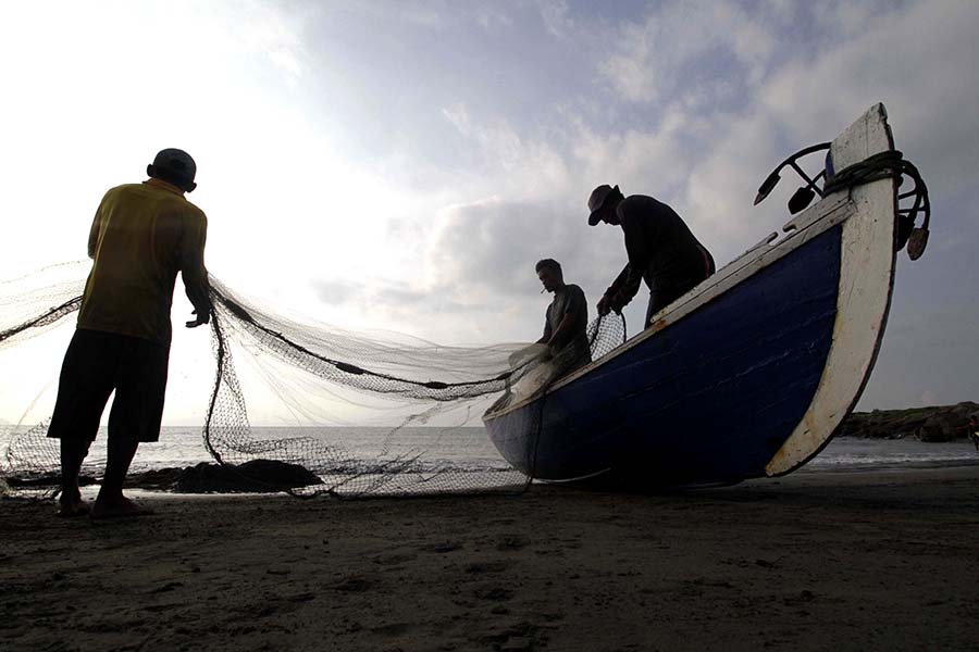 Detail Gambar Nelayan Mencari Ikan Nomer 26