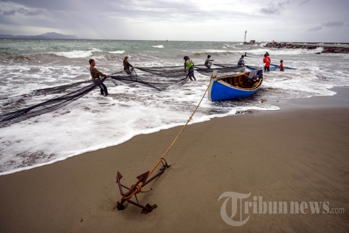 Detail Gambar Nelayan Mencari Ikan Nomer 29