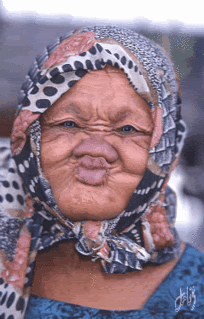 Detail Gambar Nenek Cantik Lucu Nomer 24