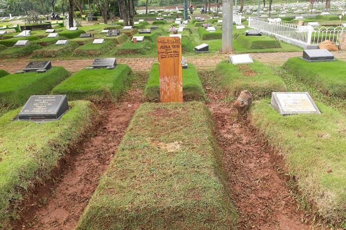 Detail Gambar Nisan Kuburan Nomer 30