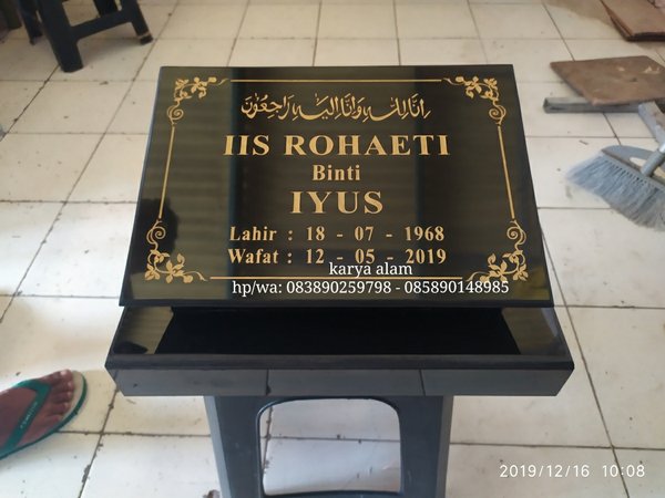 Detail Gambar Nisan Makam Nomer 37