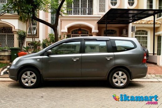 Detail Gambar Nissan Grand Livina Tahun 2008 Nomer 20