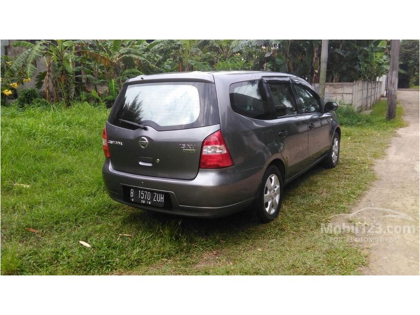 Detail Gambar Nissan Grand Livina Tahun 2008 Nomer 6