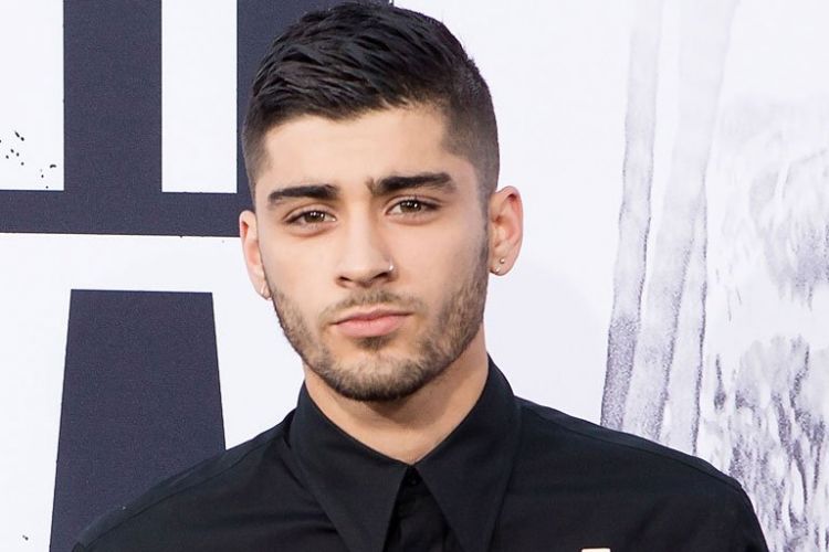 Detail Gambar One Direction Bergerak Gambar Zayn Malik Terbaru 2015 Nomer 14