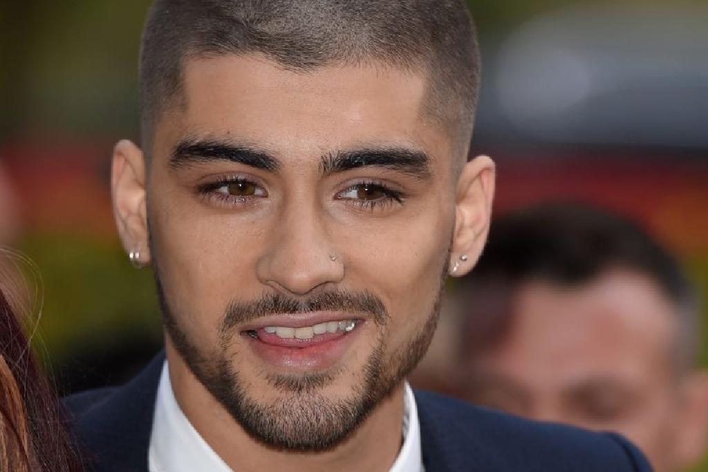 Detail Gambar One Direction Bergerak Gambar Zayn Malik Terbaru 2015 Nomer 41