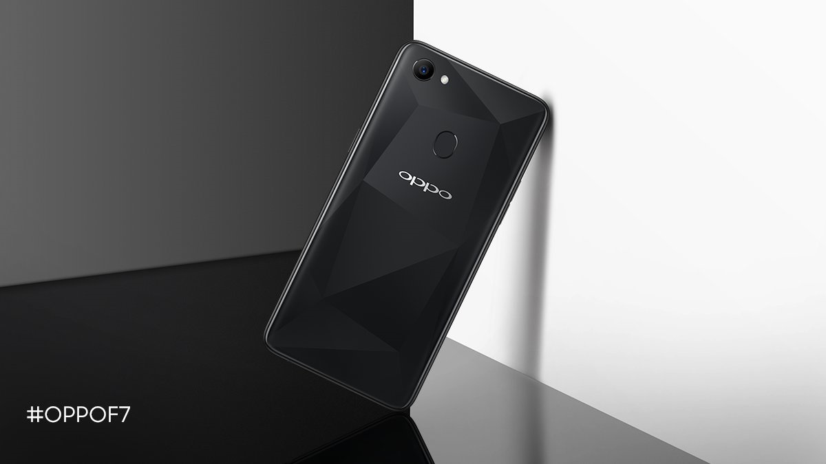 Detail Gambar Oppo F7 Diamond Black Nomer 29