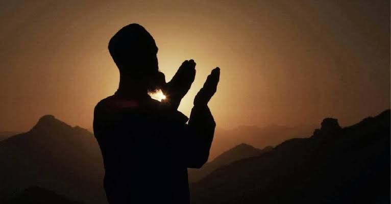 Detail Gambar Orang Arab Berdoa Nomer 12