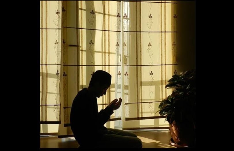 Detail Gambar Orang Arab Berdoa Nomer 30