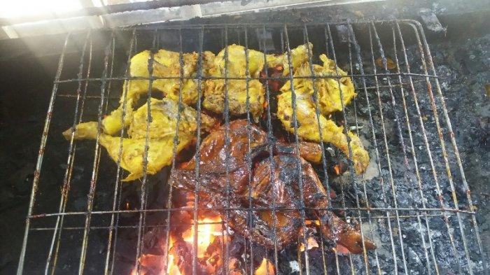 Detail Gambar Orang Bakar Ayam Nomer 24