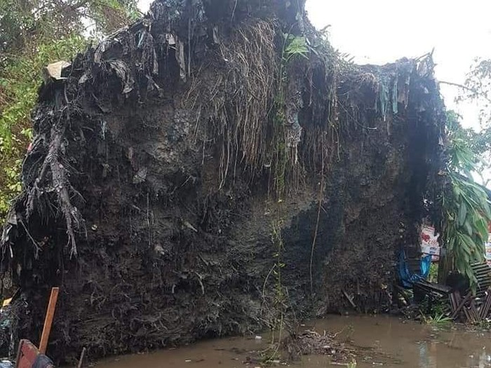 Detail Gambar Orang Berdiri Liat Atas Nomer 35