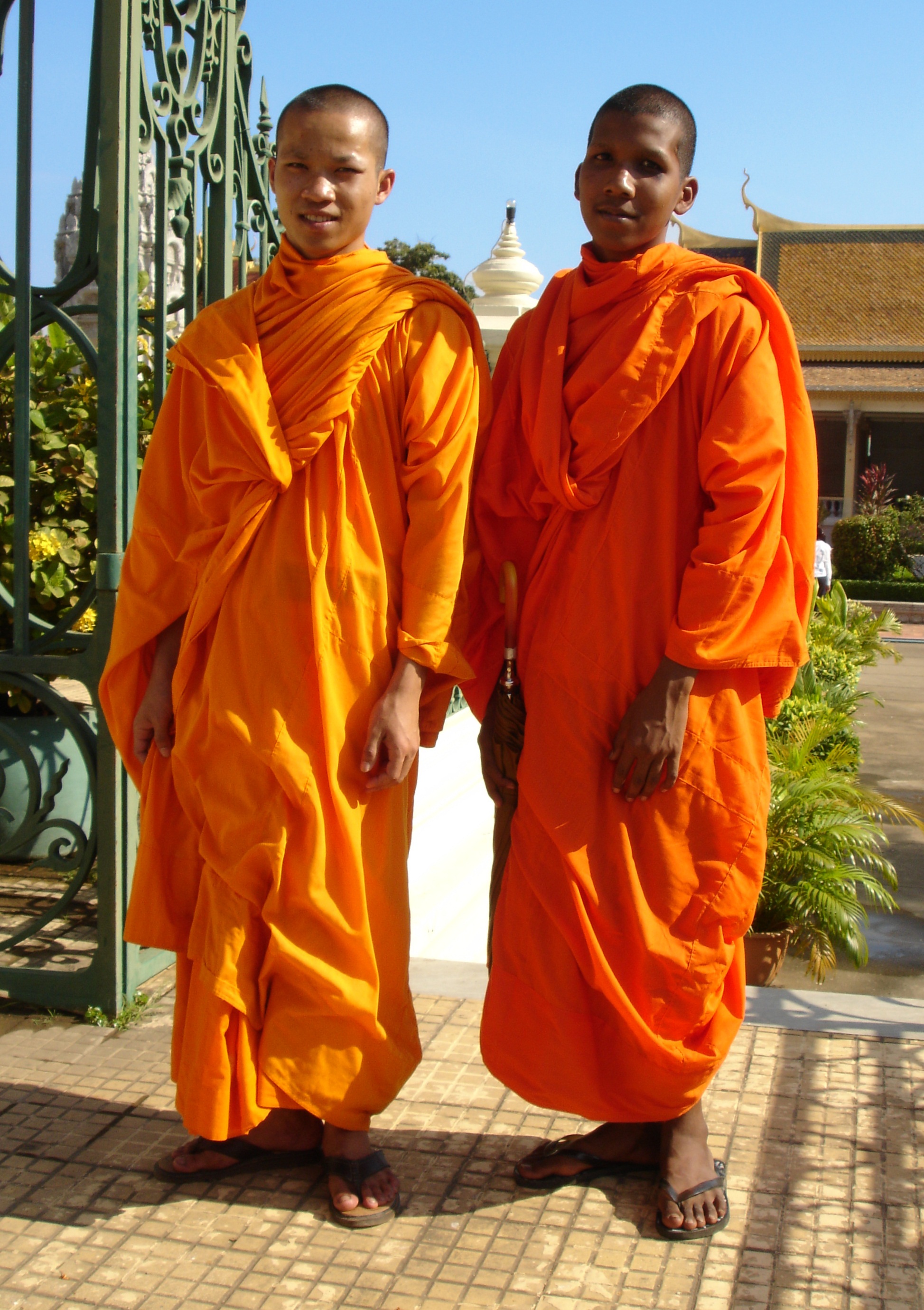 Detail Gambar Orang Budha Nomer 11