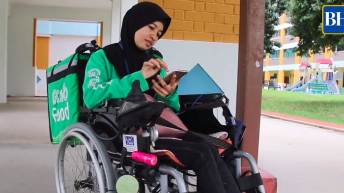 Detail Gambar Orang Cacat Pakai Kursi Roda Nomer 10
