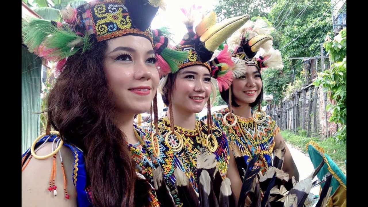 Detail Gambar Orang Dayak Asli Nomer 40