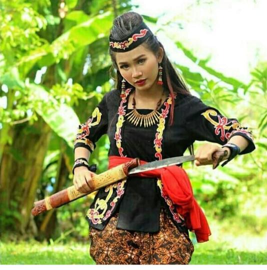 Detail Gambar Orang Dayak Kalimantan Nomer 53