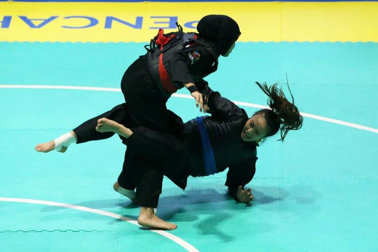 Detail Gambar Orang Duduk Silat Nomer 8