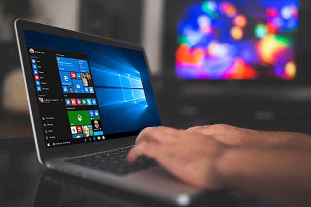 Detail Gambar Orang Instal Windows 8 Pada Pc Nomer 56