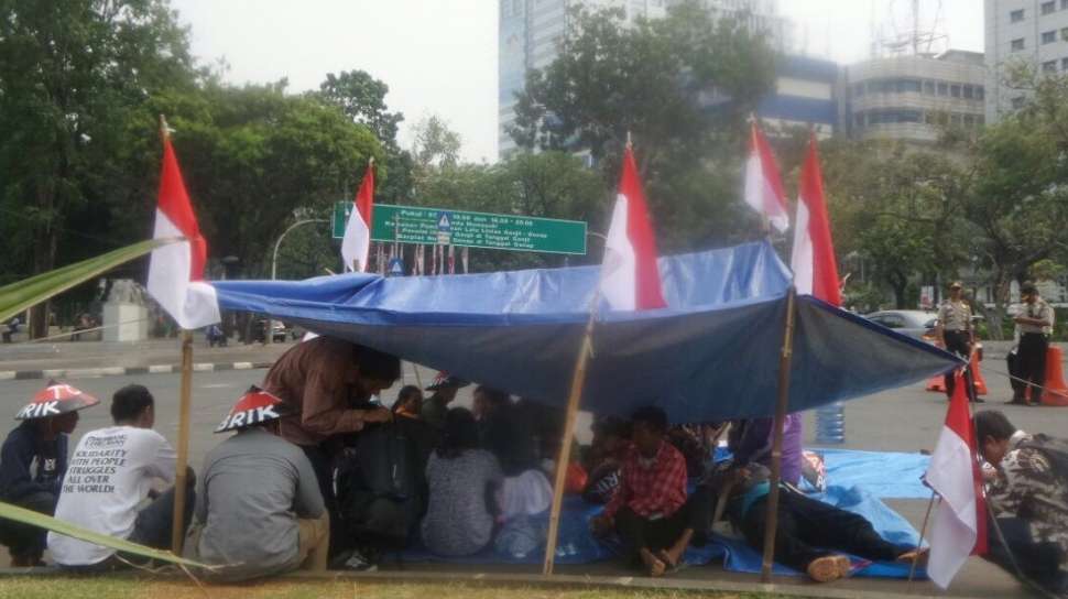 Detail Gambar Orang Islam Indonesia Dan Arab Demo Kendeng Nomer 11