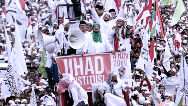 Detail Gambar Orang Islam Indonesia Dan Arab Demo Kendeng Nomer 28