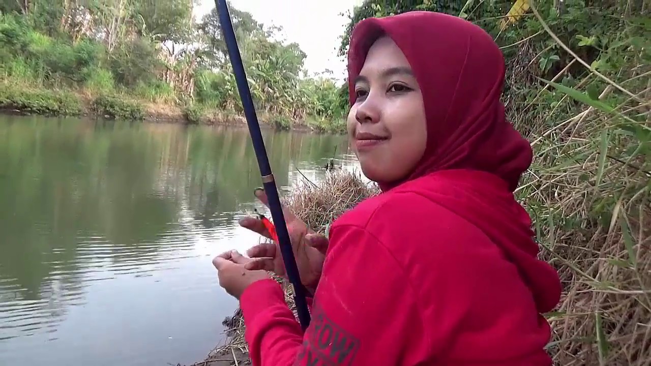 Detail Gambar Orang Mancing Lucu Nomer 14