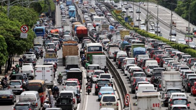 Detail Gambar Orang Marah Karena Macet Nomer 47