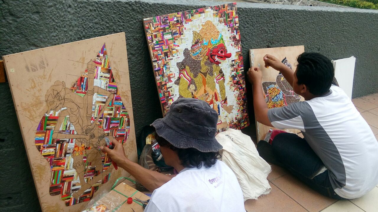 Detail Gambar Orang Melukis Nomer 51
