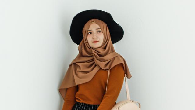 Detail Gambar Orang Memakai Hijab Nomer 28