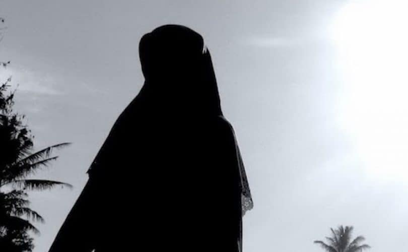 Detail Gambar Orang Memakai Jilbab Nomer 27